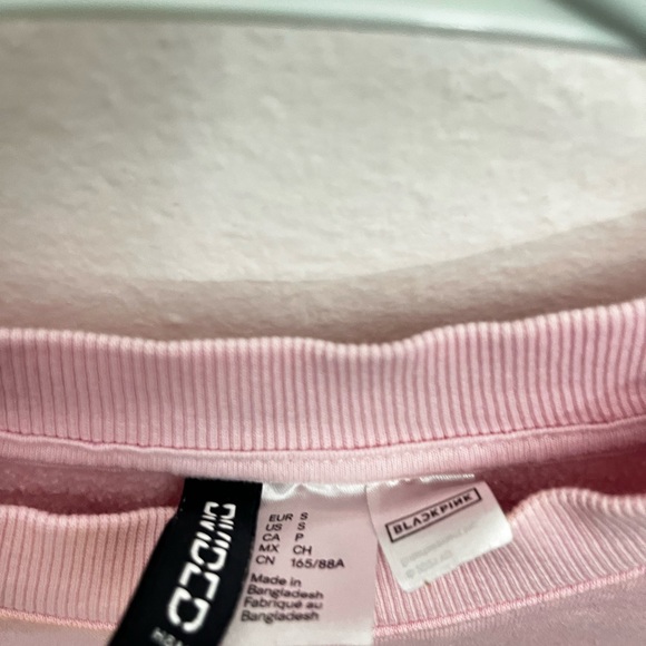 BLACK PINK H&M SWEATSHIRT - Picture 2 of 2